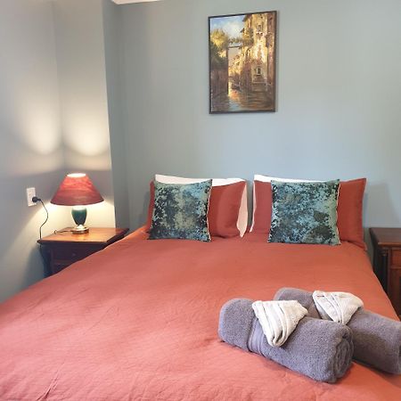 The Redbarn Villa Turangi Luaran gambar