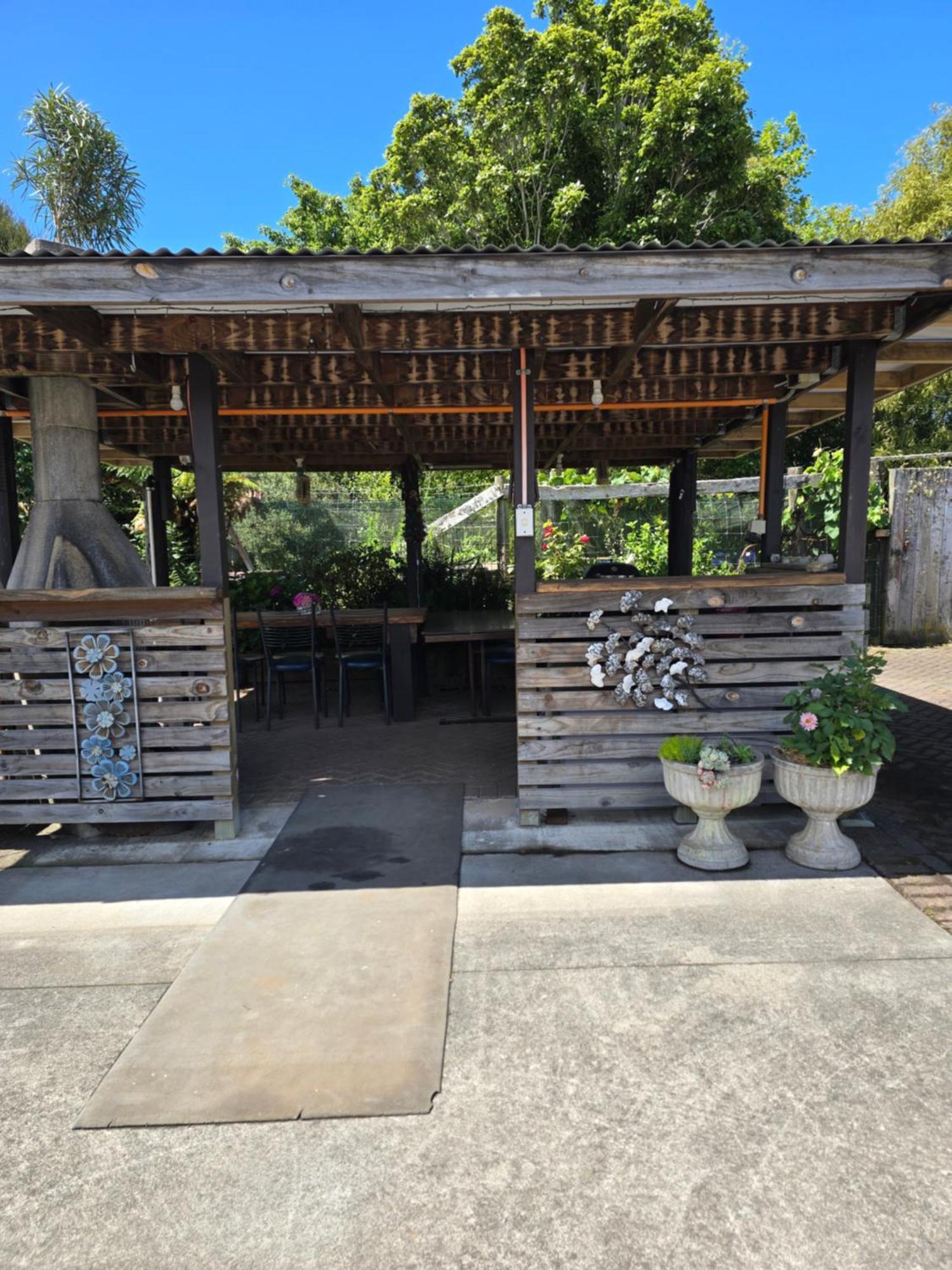 The Redbarn Villa Turangi Luaran gambar
